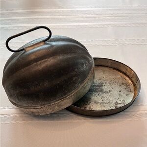 Antique Melon-Shaped Pudding Mold, Tin Metal, 3 Pints size, 1880’s